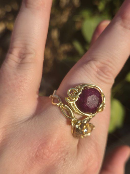 Bague Sugilite Lune  :Paix Intérieure &  Delivrance 