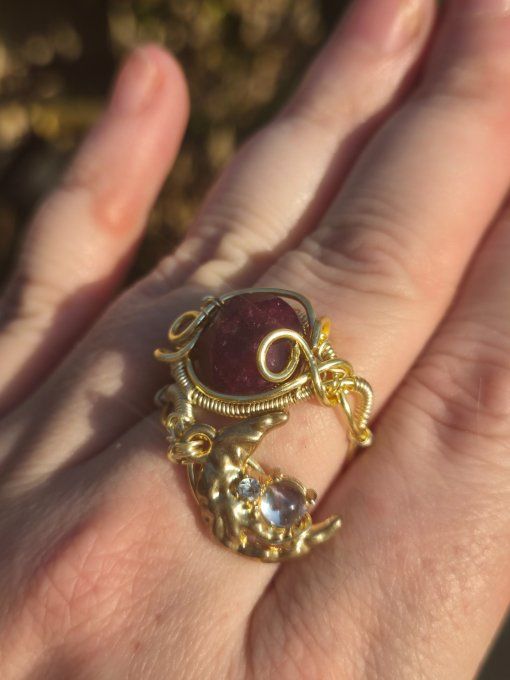 Bague Sugilite Lune  :Paix Intérieure &  Delivrance 