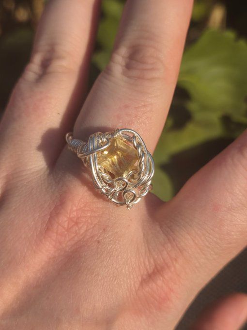 Bague chevalière citrine : abondance & joie
