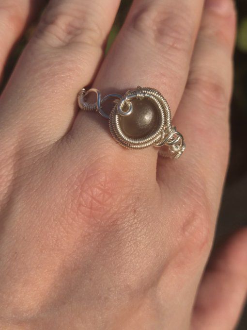 Bague Pierre de lune Noire ,hecatolite - medium & feminin sacré