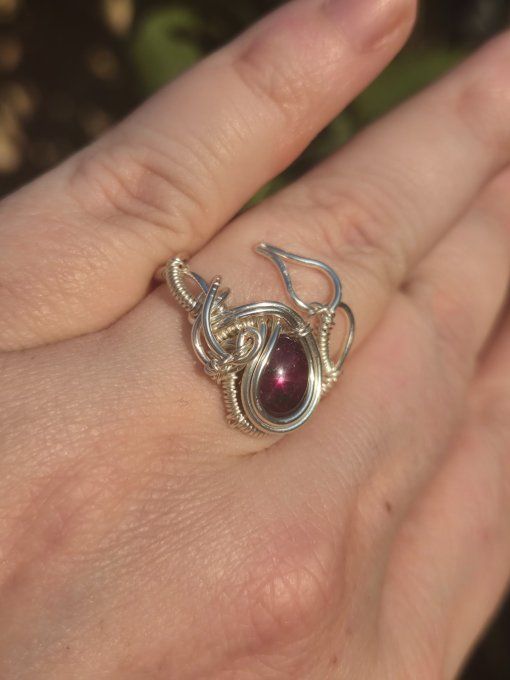 Bague Rubis Étoile – Passion Et Vitalité  