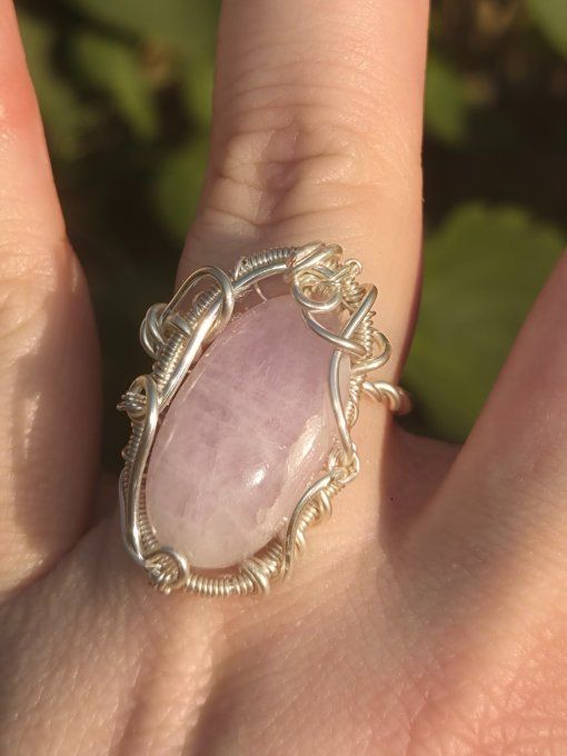 Bague chevalière Kunzite- Apaisement & Amour De Soi    
