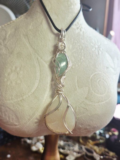 Pendentif sablier aigue marine et agate druzy blanche 