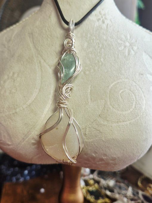 Pendentif sablier aigue marine et agate druzy blanche 