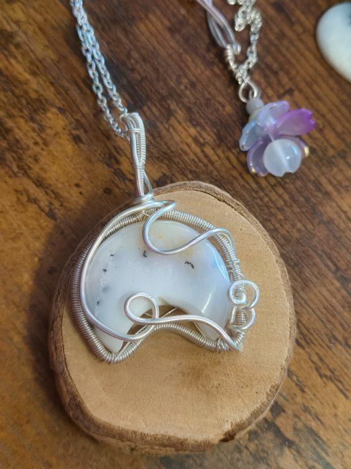 Pendentif Opale dendritique - Merlinite pour Équilibre et Magie