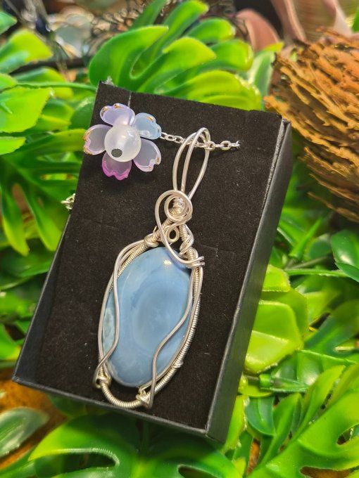 Pendentif  Opale Bleue Commune ✨Or-Communication & Libération Spirituelle✨