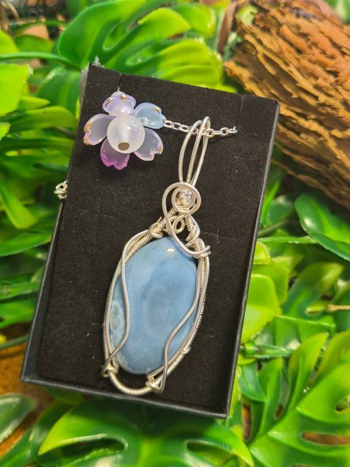 Pendentif  Opale Bleue Commune ✨Or-Communication & Libération Spirituelle✨