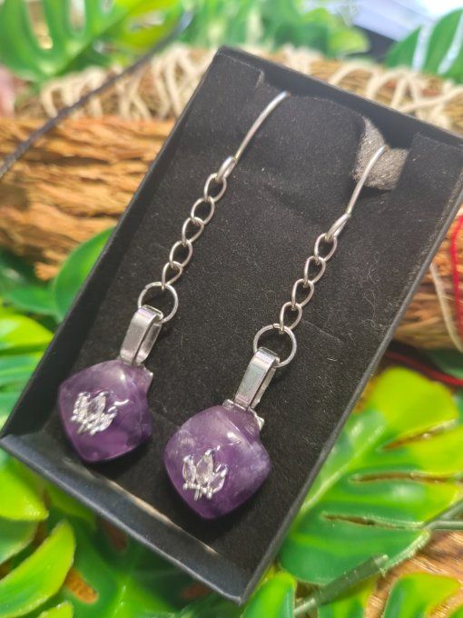 Boucles d’oreille amethyste .