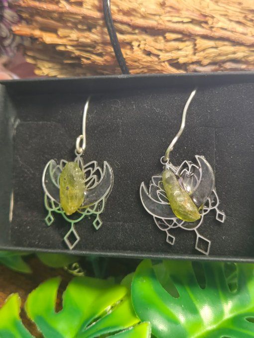 Boucle d’oreille Péridot (Olivine) – Protection, Sérénité & Bien-Être   