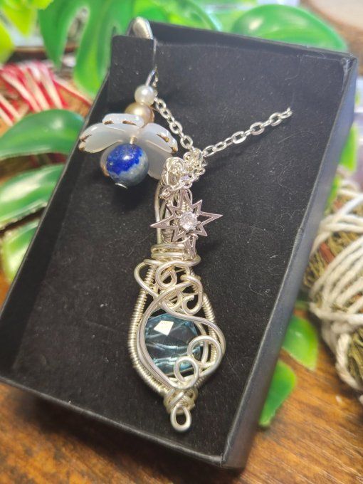 Pendentif Topaze bleu du Brésil✨