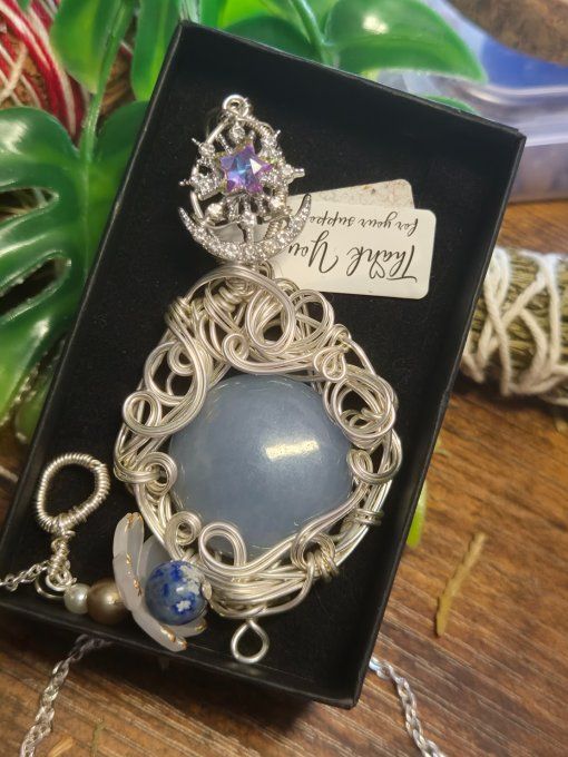 Pendentif Angélite , amulette de douceur , bijou argent