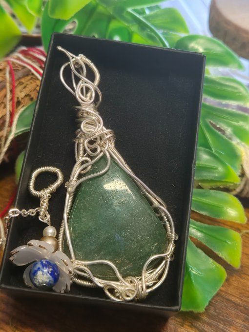 Amulette Apatite verte - Déblocage Du Cœur Et Équilibre ?  