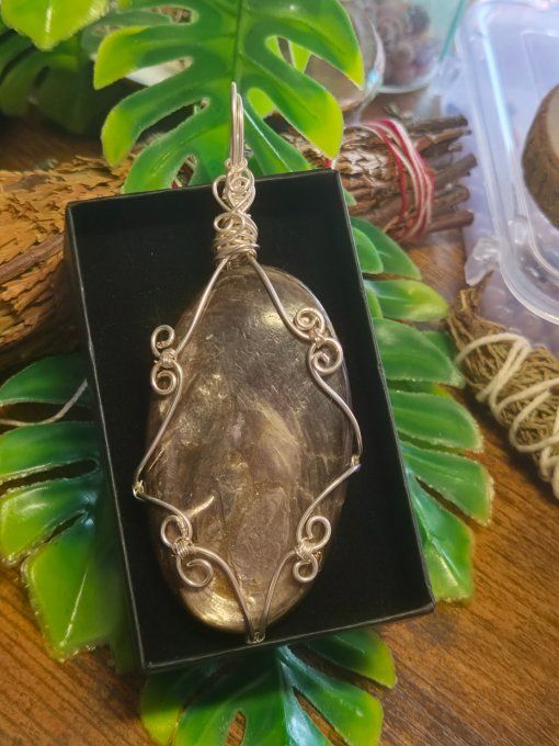 Amulette mica -Lepidolite dorée - star