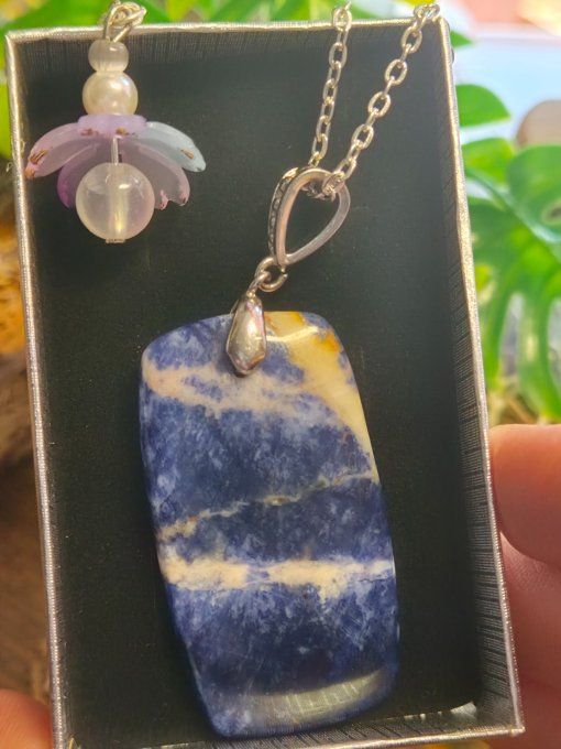 Pendentif Sodalite ❤️ percée – Humilité, Courage Et Communication  