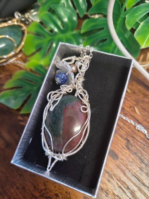 Pendentif Jaspe sang de dragon✨ 