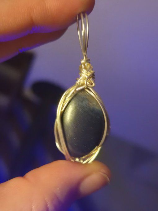 Pendentif troleite pomme poison 