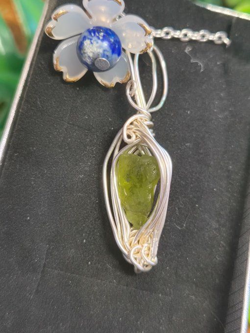 Amulette Péridot (Olivine) – Protection, Sérénité & Bien-Être