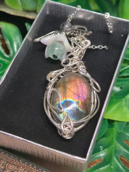 Pendentif labradorite rose gold, pierre de protection et d’intuition. 