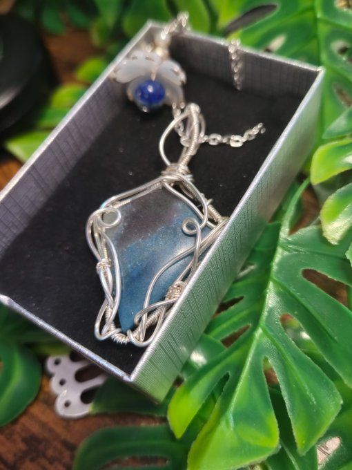 Pendentif trolleite ,pierre naturelle,bijoux fait main
