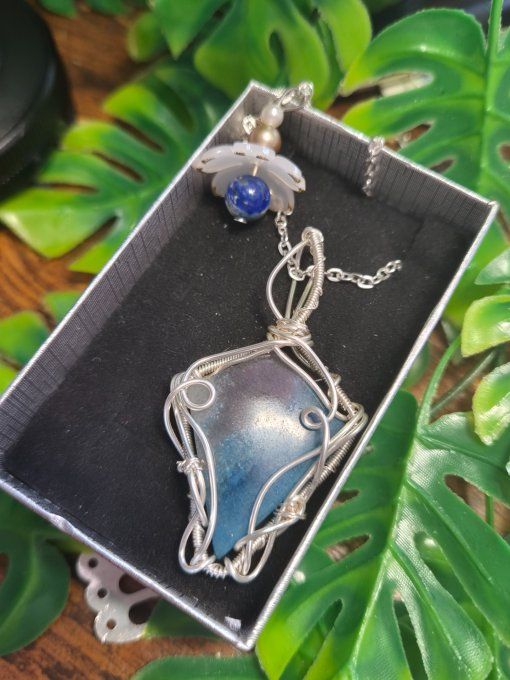 Pendentif trolleite ,pierre naturelle,bijoux fait main