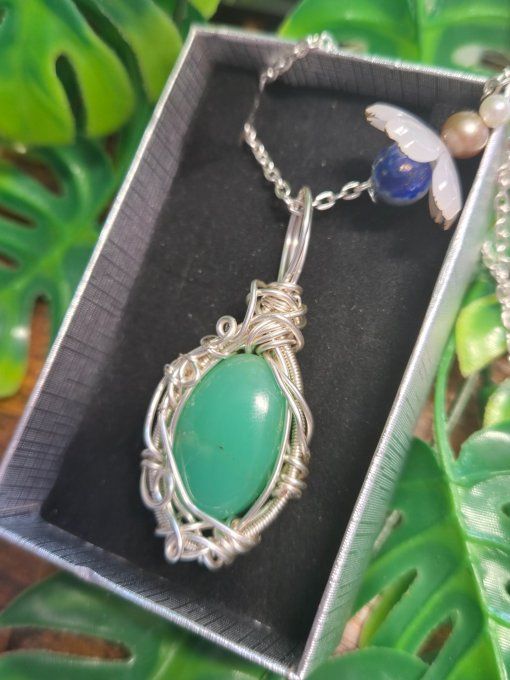Amulette En Chrysoprase – Pierre De Soin, De Confiance Et De Compassion    
