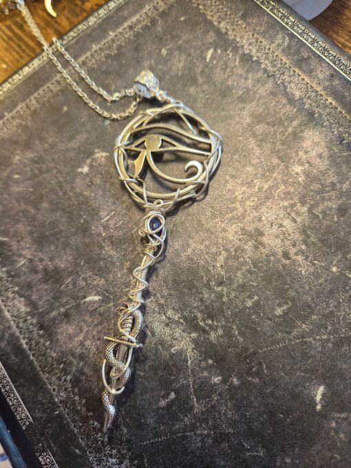 Pendentif Clé de Ra , lapis lazuli et Apophys .