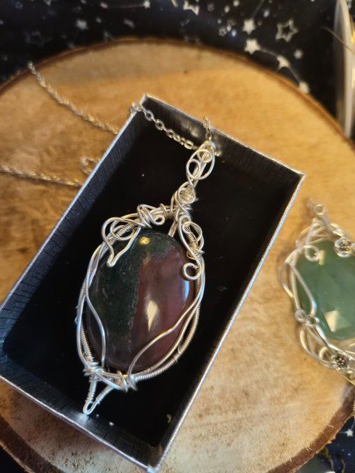 Pendentif Jaspe sang de dragon✨