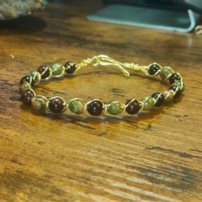 Bracelet Vita :conflits , réconfort et confiance  - 6MM
