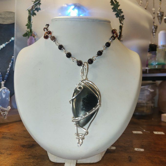 Collier Elwyr :✨ Mer de la tranquillité.