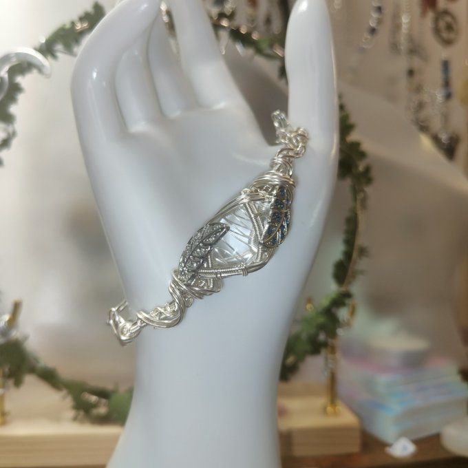 Collier Charms cristal de roche , pierre du Tout