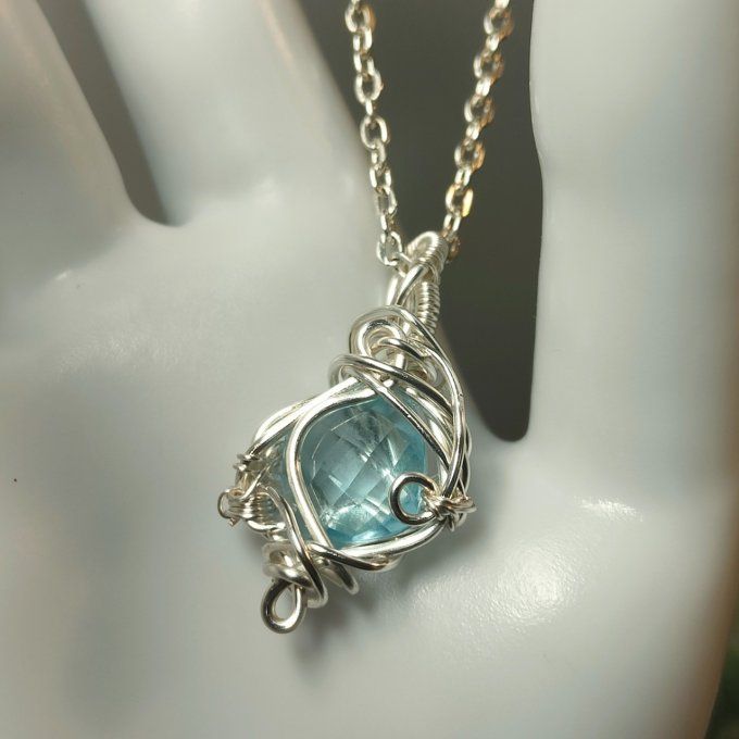 Amulette topaze bleu du Brésil La Pierre Apaisante et Harmonisante ✨ 