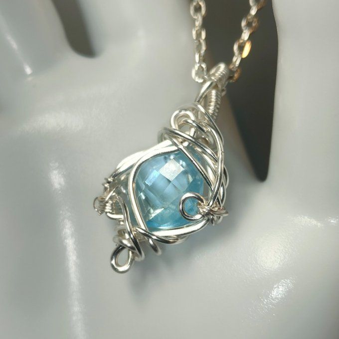 Amulette topaze bleu du Brésil La Pierre Apaisante et Harmonisante ✨ 