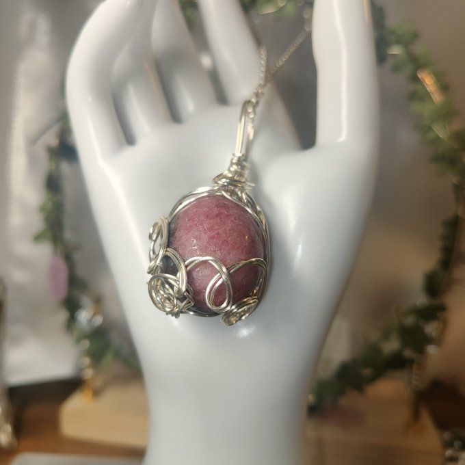 Fruit sacré rhodonite Tourmaline 