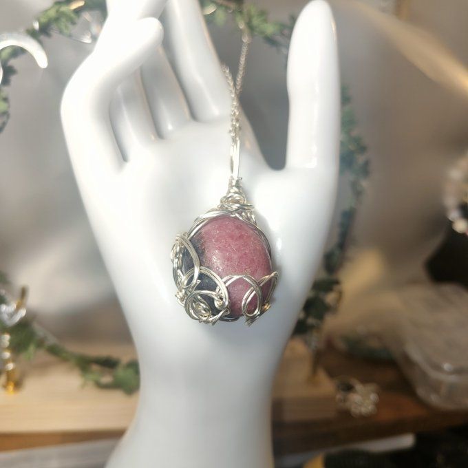 Fruit sacré rhodonite Tourmaline 