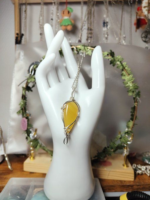 Aragonite jaune ( calcite métamorphique )✨ Ancrage et patience ✨
