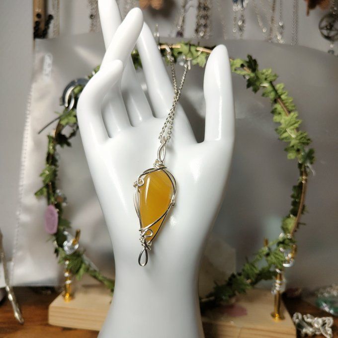 Aragonite jaune ( calcite métamorphique )✨ Ancrage et patience ✨