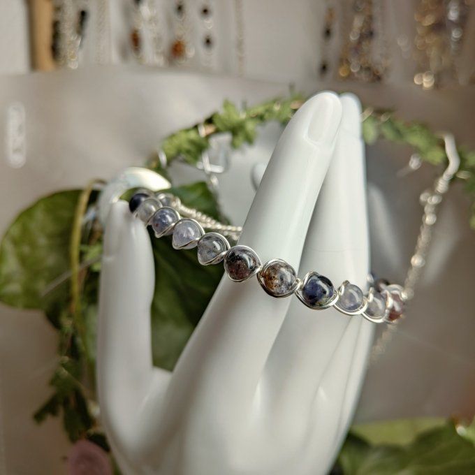bracelet 6MM ✨Iolite (Cordierite) –✨ Saphir d'Eau : Pierre de Clarté et de Développement Spirituel✨