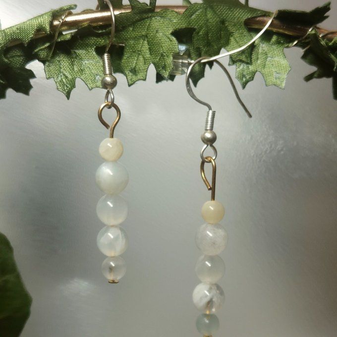 Boucle chrysalide jade