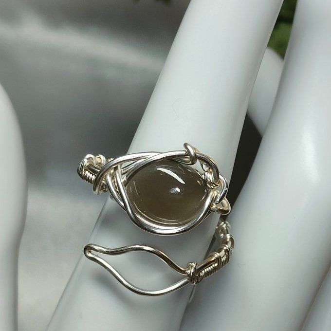 Bague Pierre de lune Noire - hecatolite - ajustable 