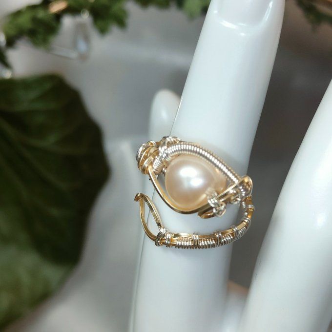 Bague perle de nacre  Ajustable