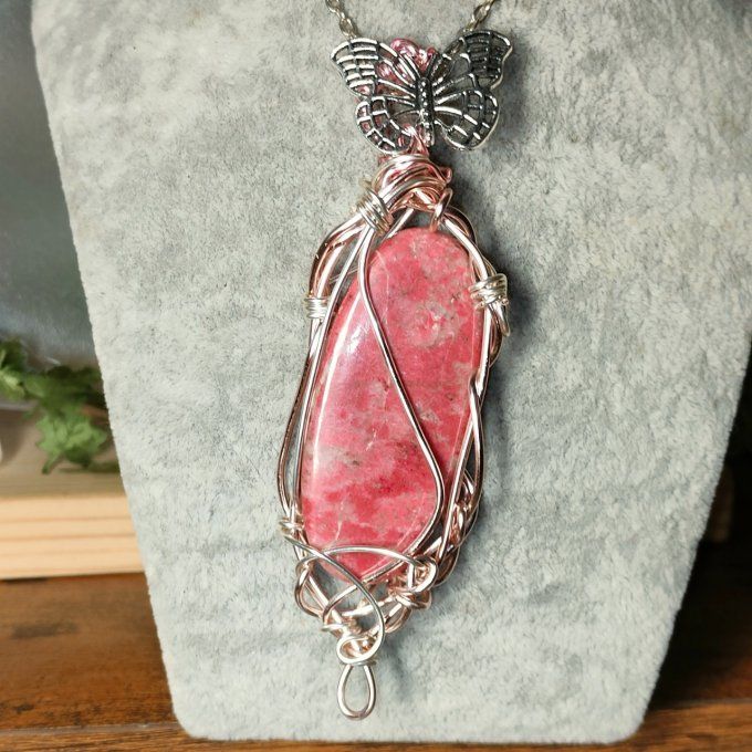 Thulite zoïsite rose papillon✨Pierre d’Équilibre Émotionnel et de Communication 