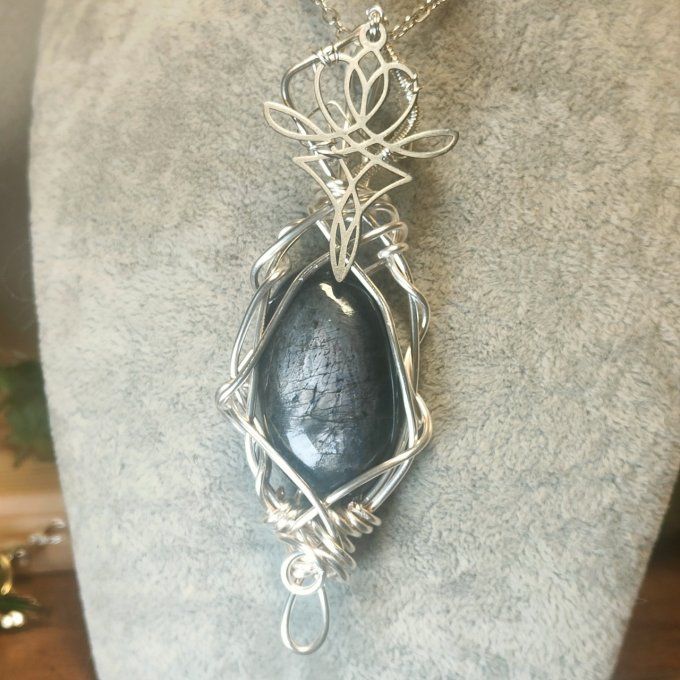 Iolite gemme pierre de soleil ✨le soleil de nos rêves 