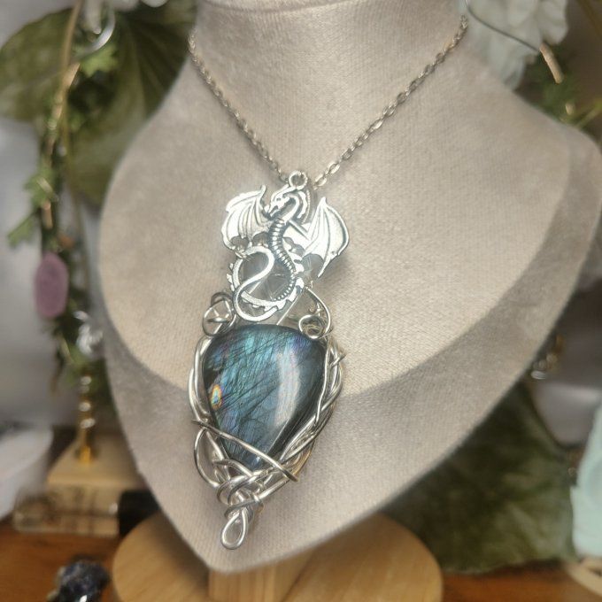Labradorite spectrolite Dragon