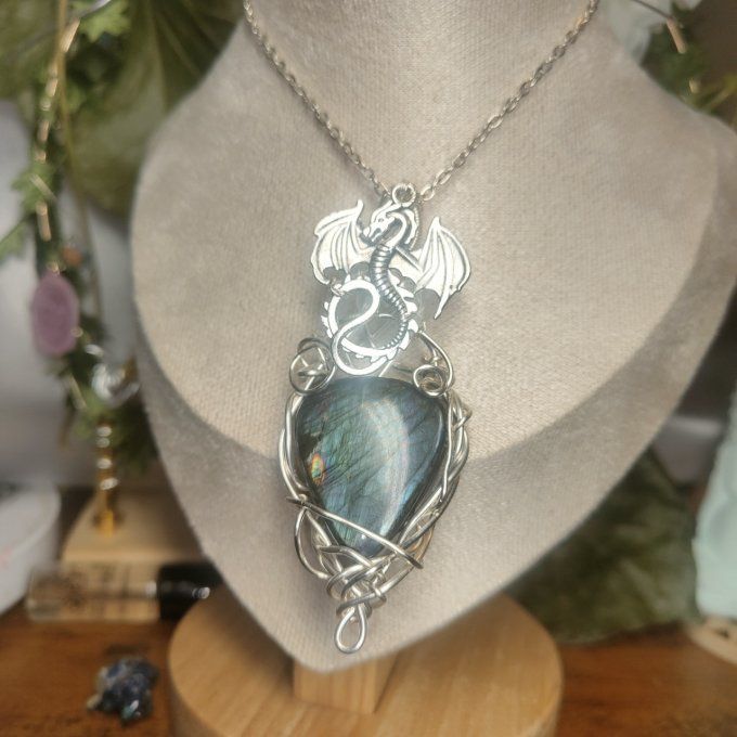 Labradorite spectrolite Dragon