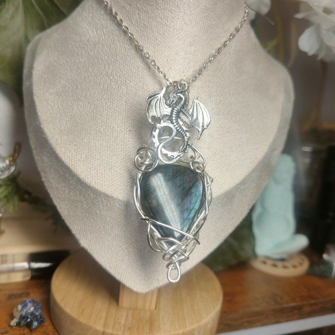 Labradorite spectrolite Dragon