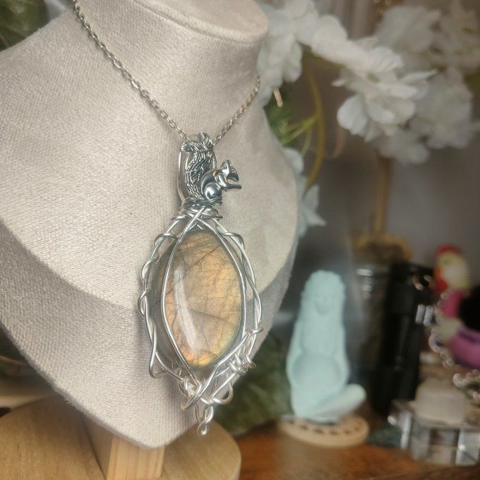 Labradorite écureuil jaune 