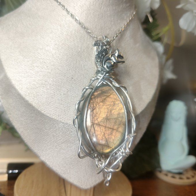 Labradorite écureuil jaune 