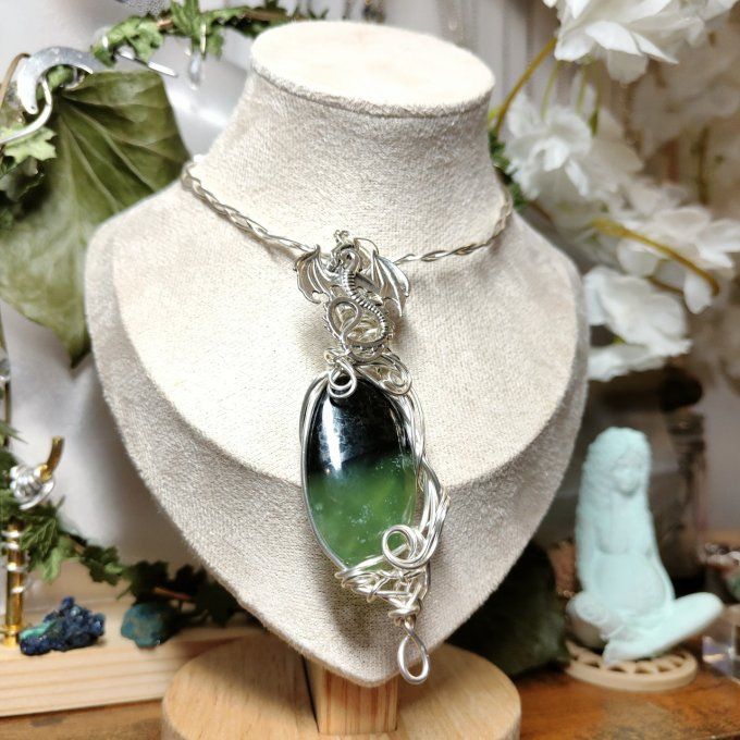 Amulette SERPENTINE - jadeite Pierre de Protection & d’Harmonie ✨