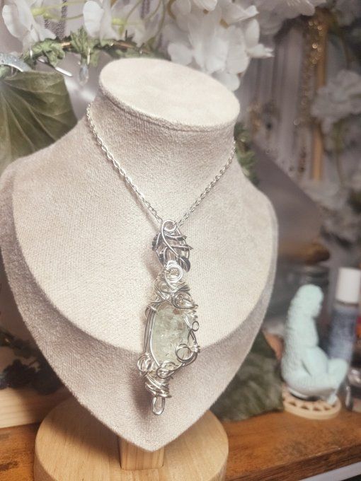 Hiddenite –✨ Pierre de Sérénité et d'Estime de Soi✨