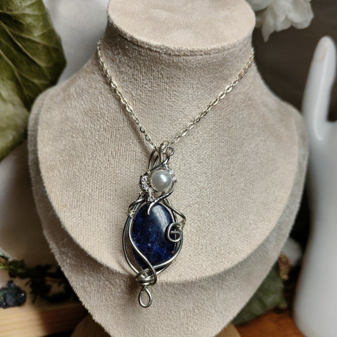 Sodalite ✨Humilité, Confiance et Clarté Intérieure✨